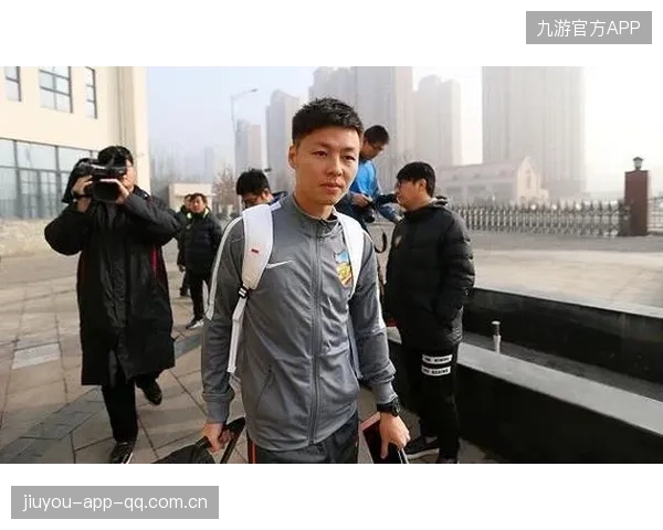 陕西联合客场1比4惨败南通：从“逆袭”到“泪洒”场外——球队的挫折与成长之路